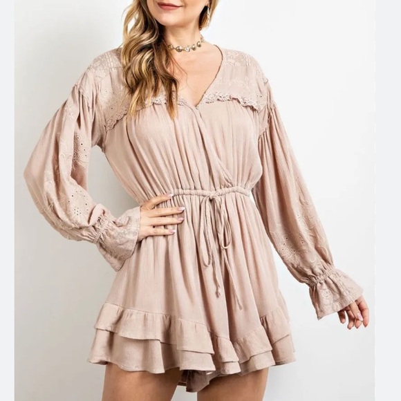 NEW tan boho lace ruffle bow romper - Picture 6 of 10